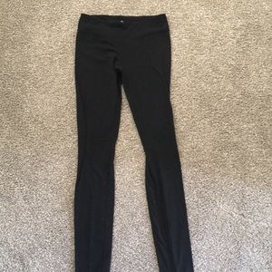 Ivivva Black leggings